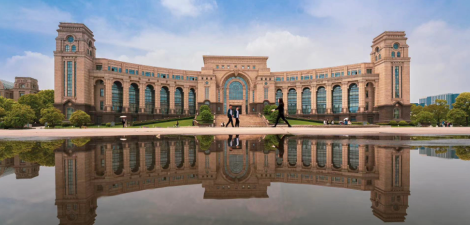 复旦大学欢迎新同学！2025级研究生新生报到攻略