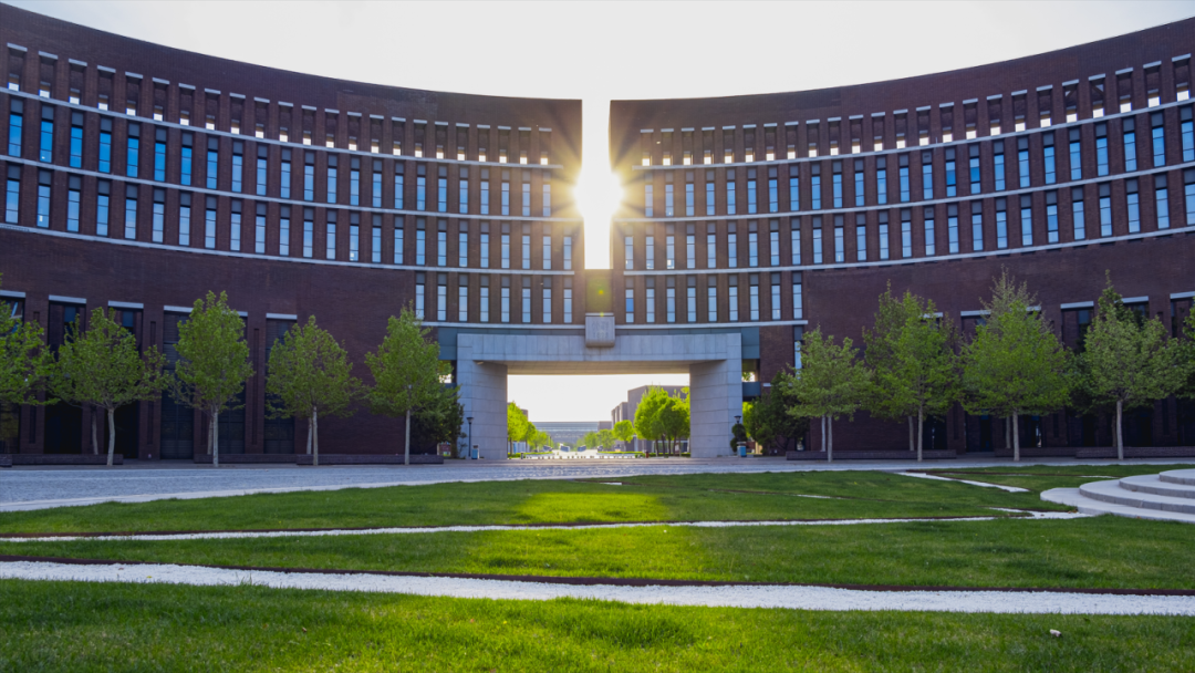 前沿产业发展大讲堂暨天大经管专业学位2026招生说明会成功举办