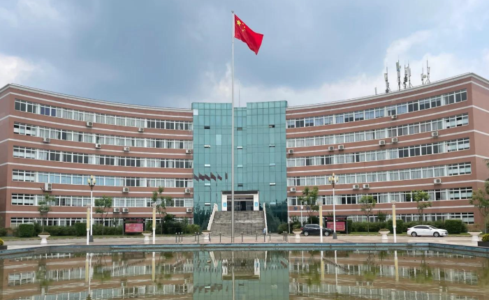 成都信息工程大学2026年招收优秀应届本科毕业生免试攻读研究生（含直博生）工作办法