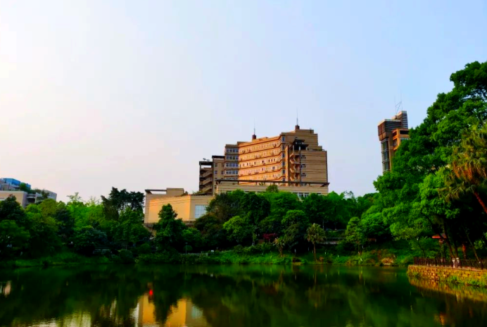 2026年全国硕士研究生招生考试重庆工商大学报考点网报公告